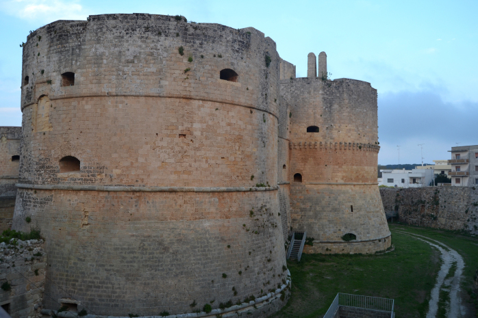 aragonese-castle